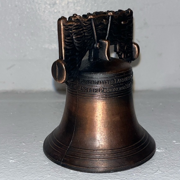 Vintage Liberty Bell - Picture 5 of 11